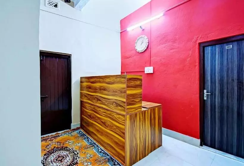 هتل Oyo 80299 The Bougain Villa