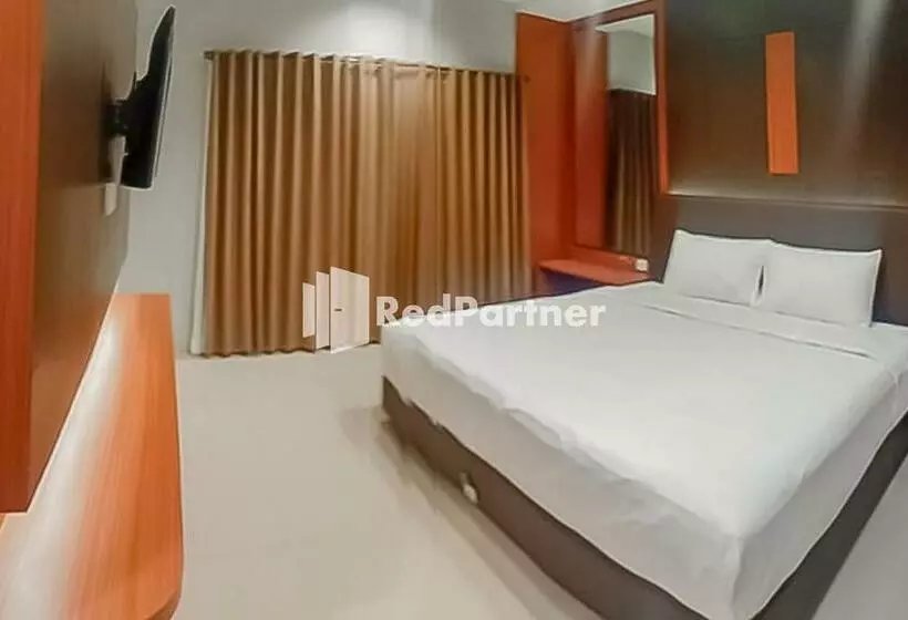 Hotelli Selaras Prima Guest House Redpartner