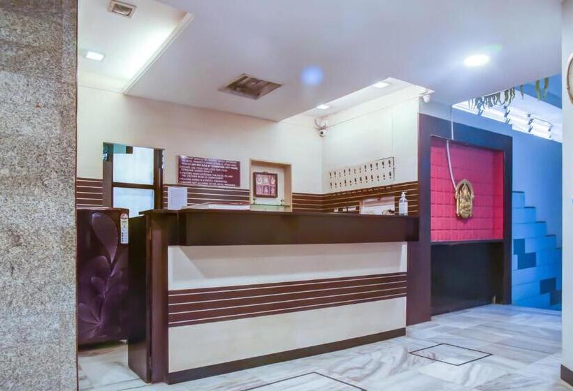 ホテル O Kota Lodge