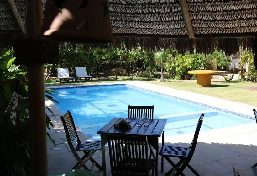 هتل Villa Roma Beach Cumbuco