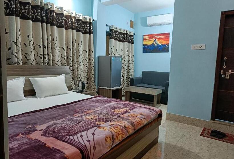 هتل Vrindavan Palace