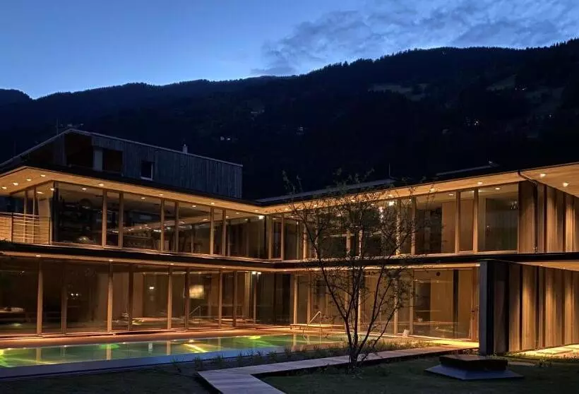 Hotelli Zelloon Boutique