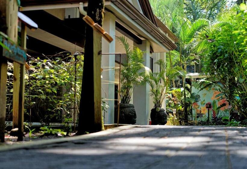 Общежитие Hona Beach