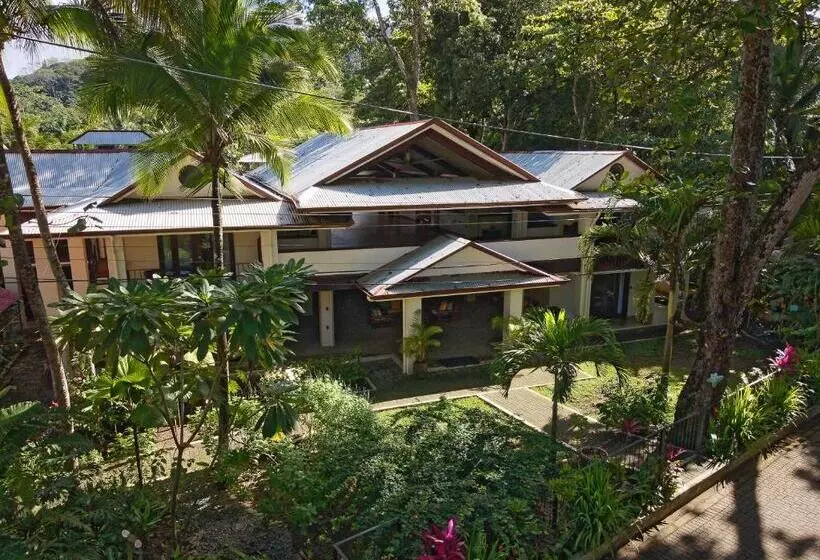 Retkeilymaja Hona Beach