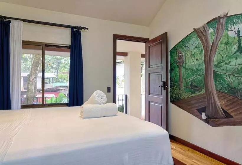 Retkeilymaja Hona Beach