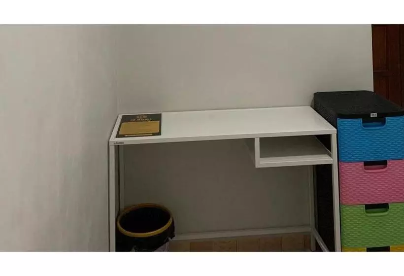 ホテル Koolkost Male Syariah Near Pacific Mall Tegal (minimum Stay 6 Nights)