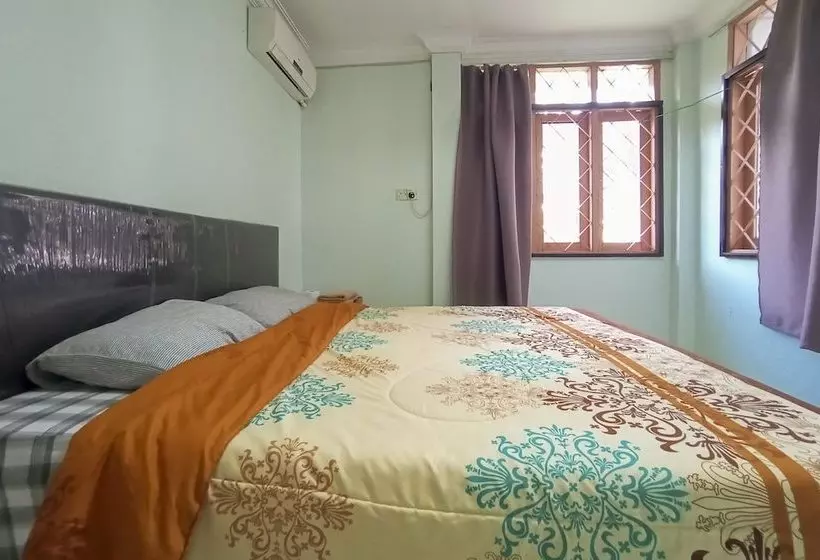 هتل Oyo 90241 Villa Home Sibu