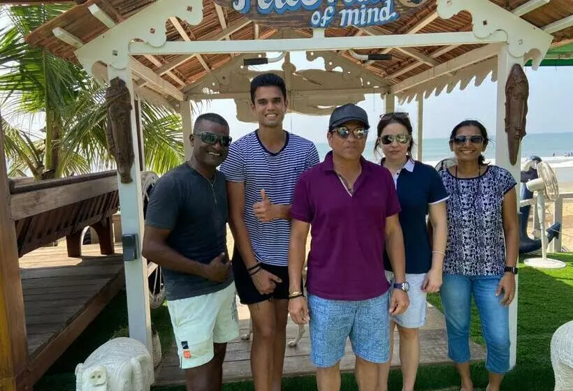هتل Pele S Fisherman Beach Stay