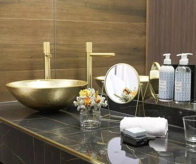 هتل Vincci Alfama