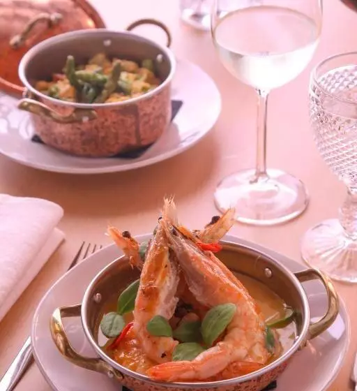 هتل Vincci Alfama