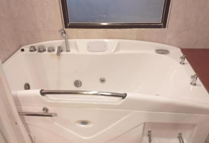 فندق Sobralia Casino Resort & Spa