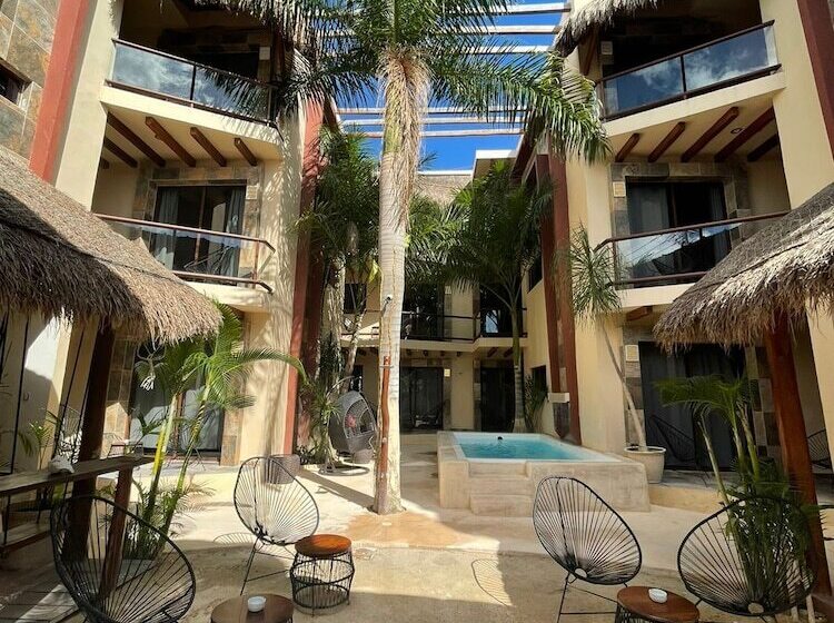 هتل Suites Villas El Jardin