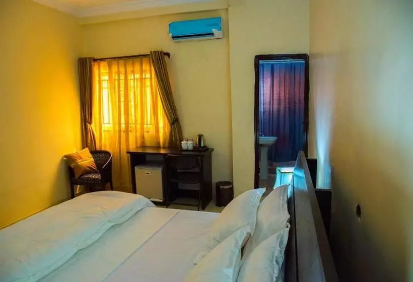 پانسیون Towlab  & Suites