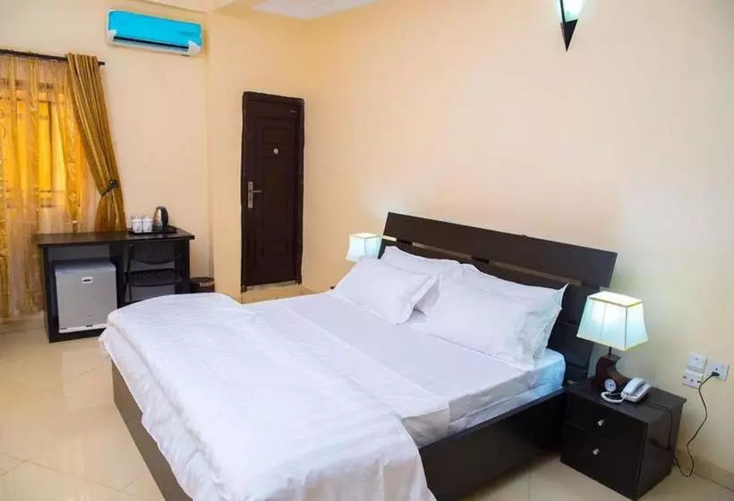 پانسیون Towlab  & Suites