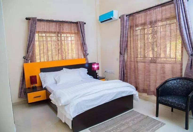 پانسیون Towlab  & Suites