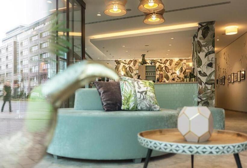 The Niu Crusoe   Apartments