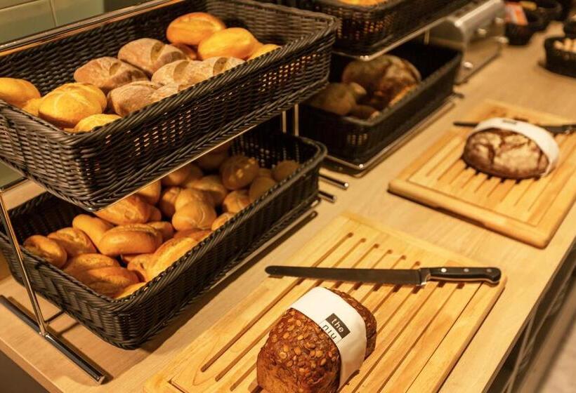 The Niu Crusoe   Apartments