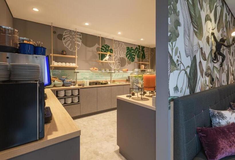 The Niu Crusoe   Apartments