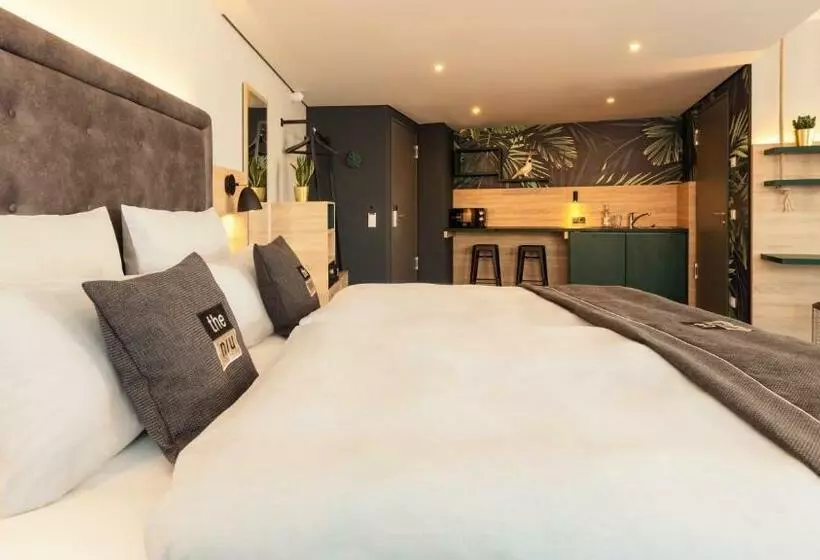 The Niu Crusoe   Apartments
