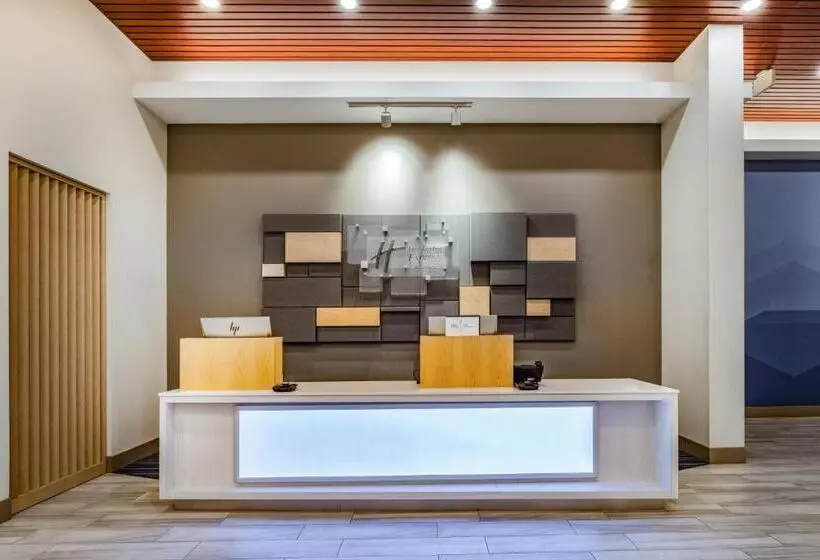 Hotelli Holiday Inn Express & Suites   Lincoln Downtown , An Ihg