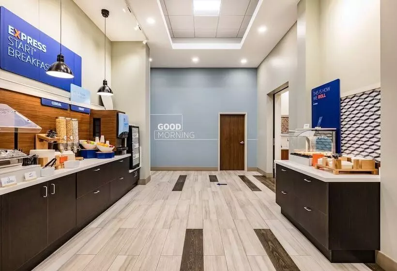 Hotelli Holiday Inn Express & Suites   Lincoln Downtown , An Ihg