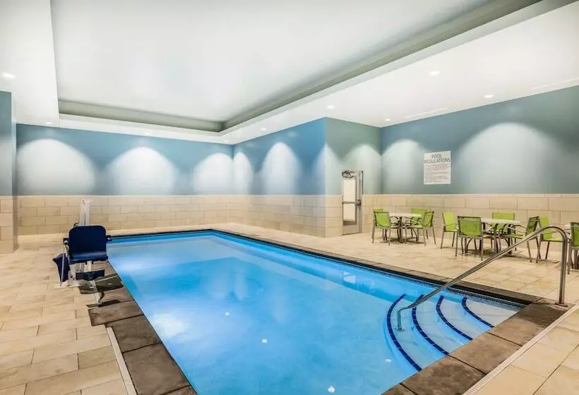 Hotelli Holiday Inn Express & Suites   Lincoln Downtown , An Ihg
