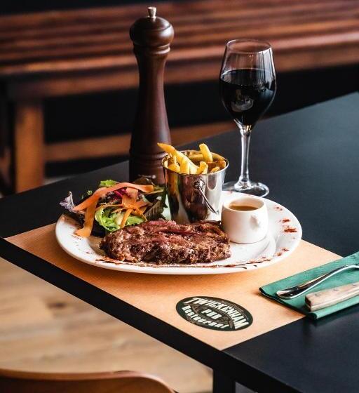 בית מלון כפרי Ibis Styles Castelnaudary