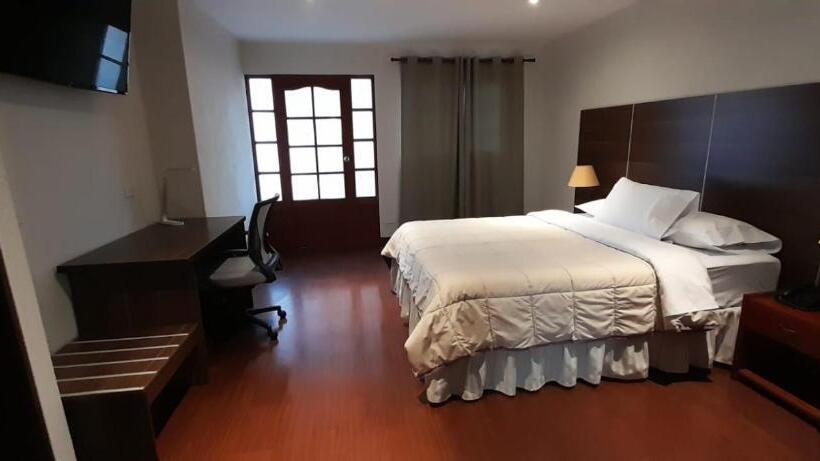 Отель La Villa Mollendo