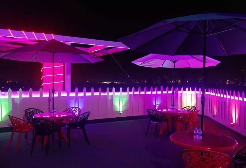 Hotelli The Dwelling Paradise