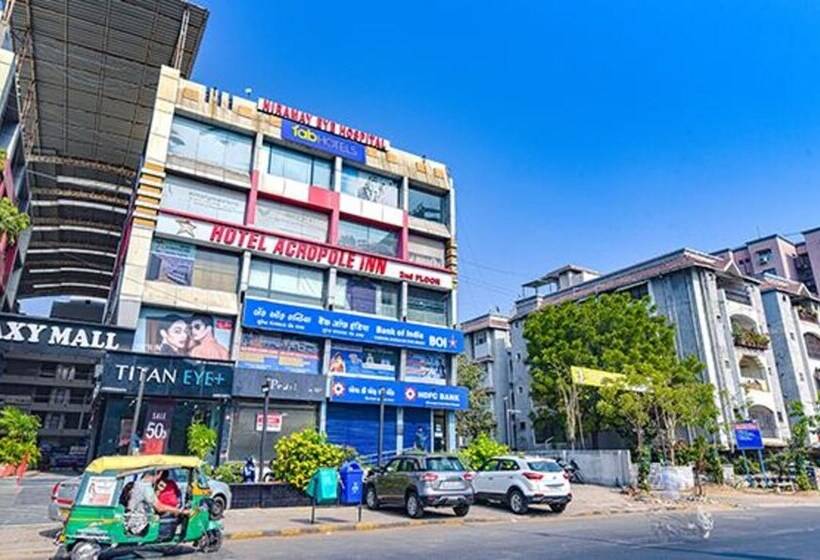 Fabhotel Acropole Inn