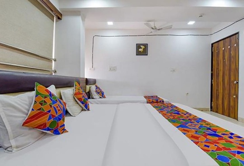 Fabhotel Acropole Inn