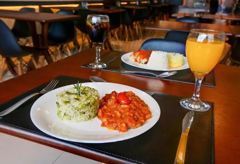 ホテル Transamerica Fit Vitória Praia De Camburi