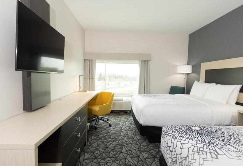 فندق La Quinta Inn & Suites By Wyndham Shorewood