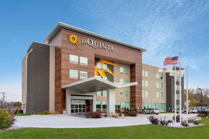 فندق La Quinta Inn & Suites By Wyndham Shorewood