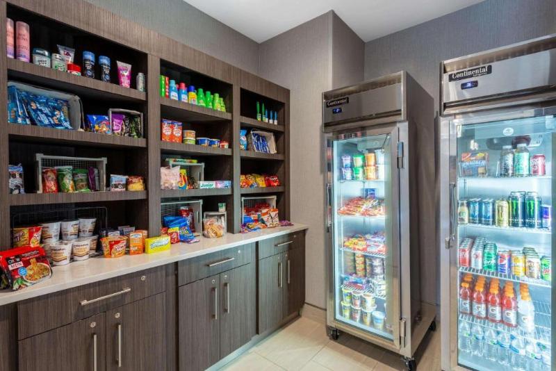 فندق La Quinta Inn & Suites By Wyndham Shorewood