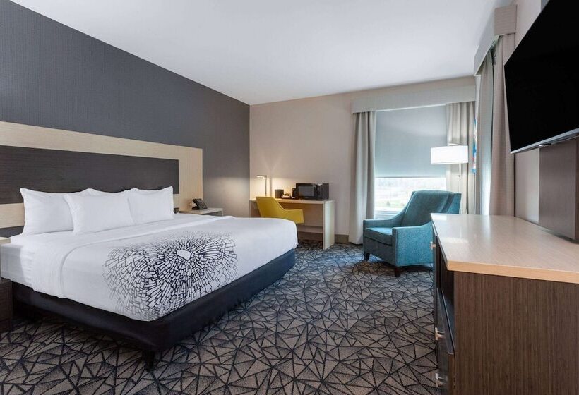 فندق La Quinta Inn & Suites By Wyndham Shorewood