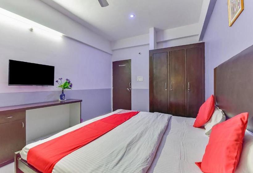 호텔 Oyo 79830 Pdm