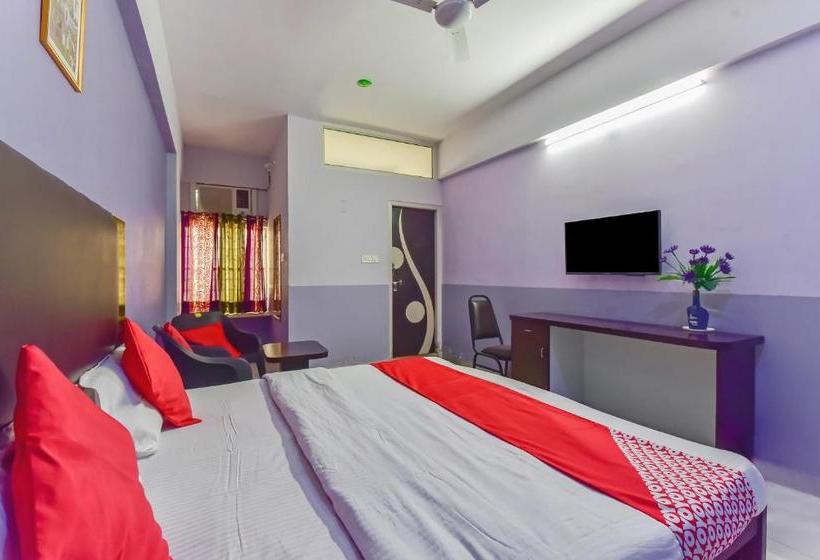 호텔 Oyo 79830 Pdm