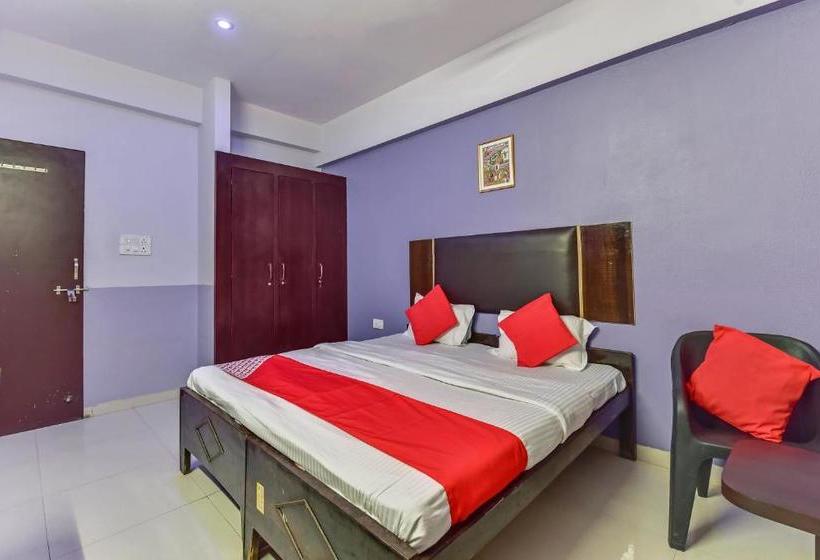 호텔 Oyo 79830 Pdm