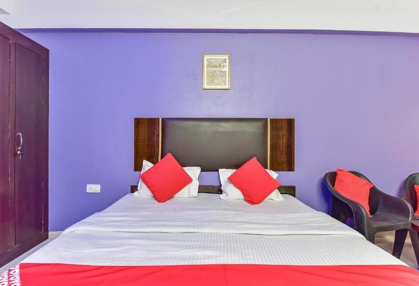 호텔 Oyo 79830 Pdm