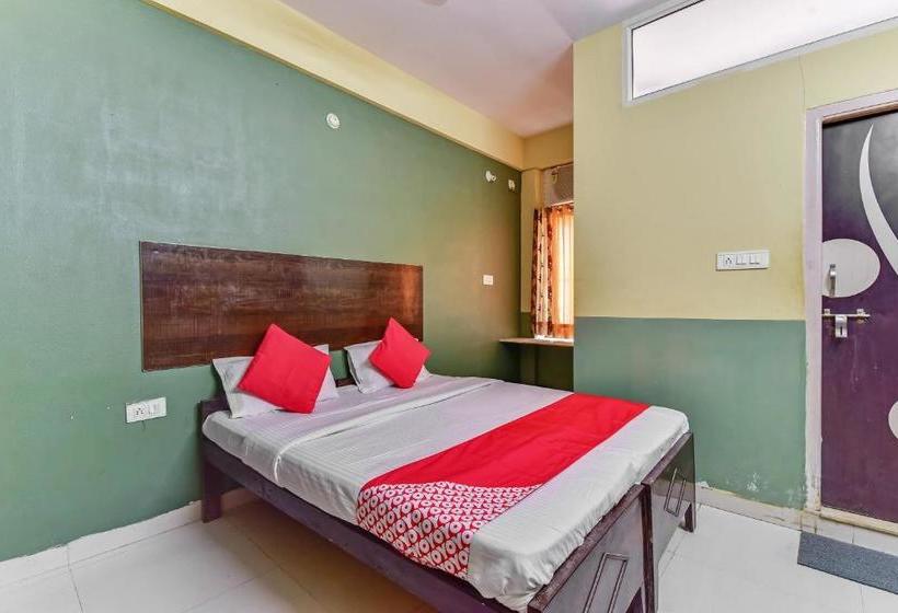 호텔 Oyo 79830 Pdm