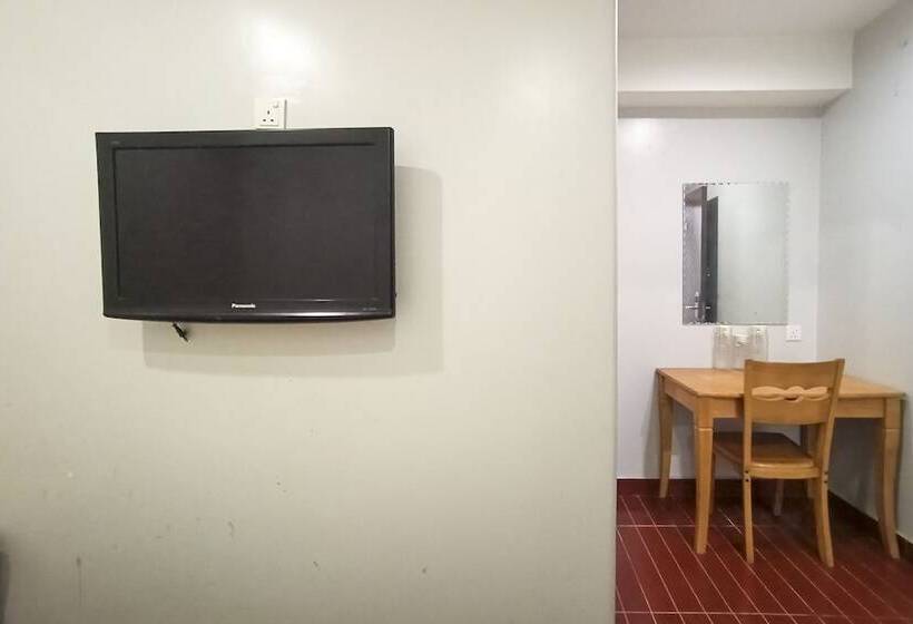 בית מלון כפרי Oyo 90248 Kapitan Inn