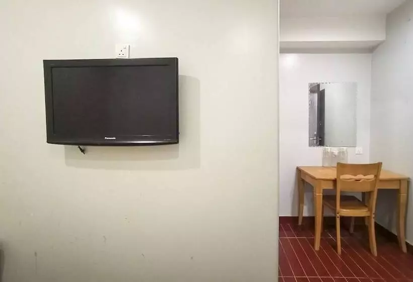 Hotelli Oyo 90248 Kapitan Inn