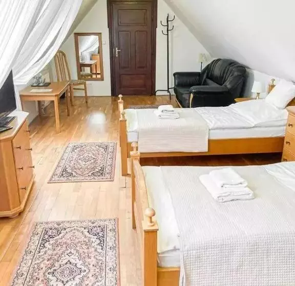 Hotelli Salamander   Garni