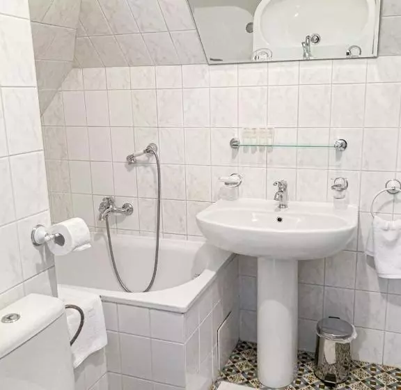 Hotelli Salamander   Garni