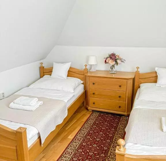 Hotelli Salamander   Garni