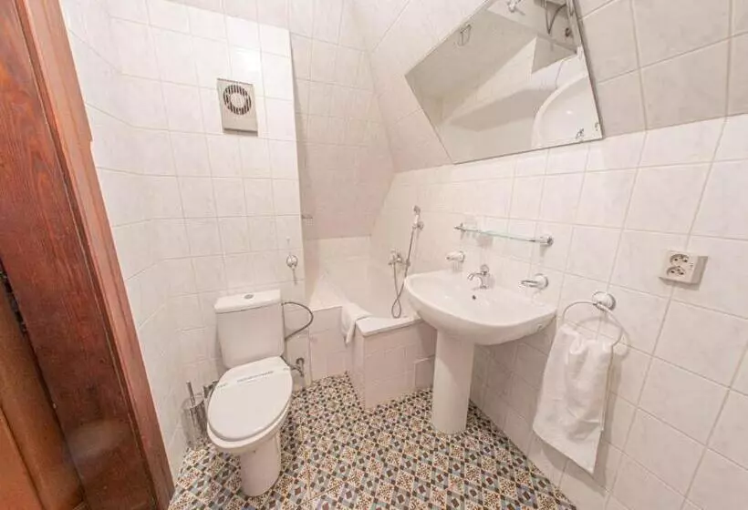 Hotelli Salamander   Garni