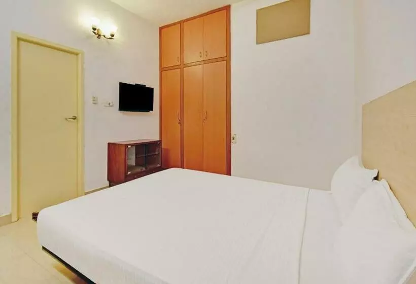 پانسیون Oyo 80050 Dakshin Homes