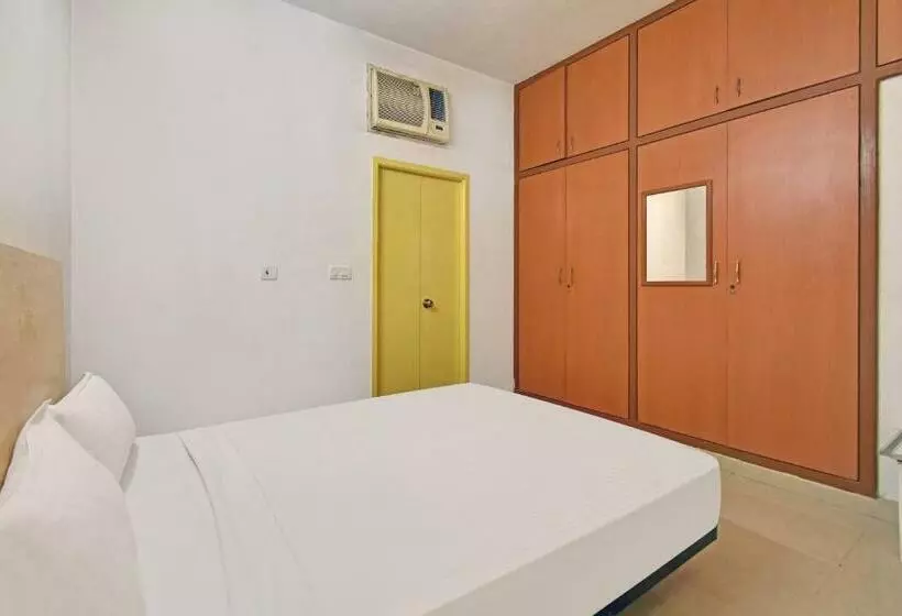 پانسیون Oyo 80050 Dakshin Homes