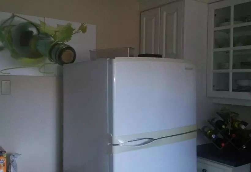 ペンション Room In Guest Room - Big House Near 401-east And Pickering Town Centre